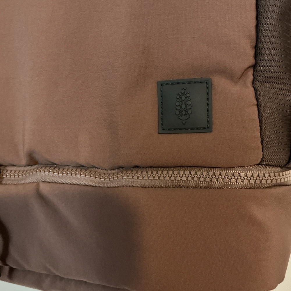 Free People Movement Camel Gym Bag / Tote with Removeable Shoulder Strap - Picture 3 of 15